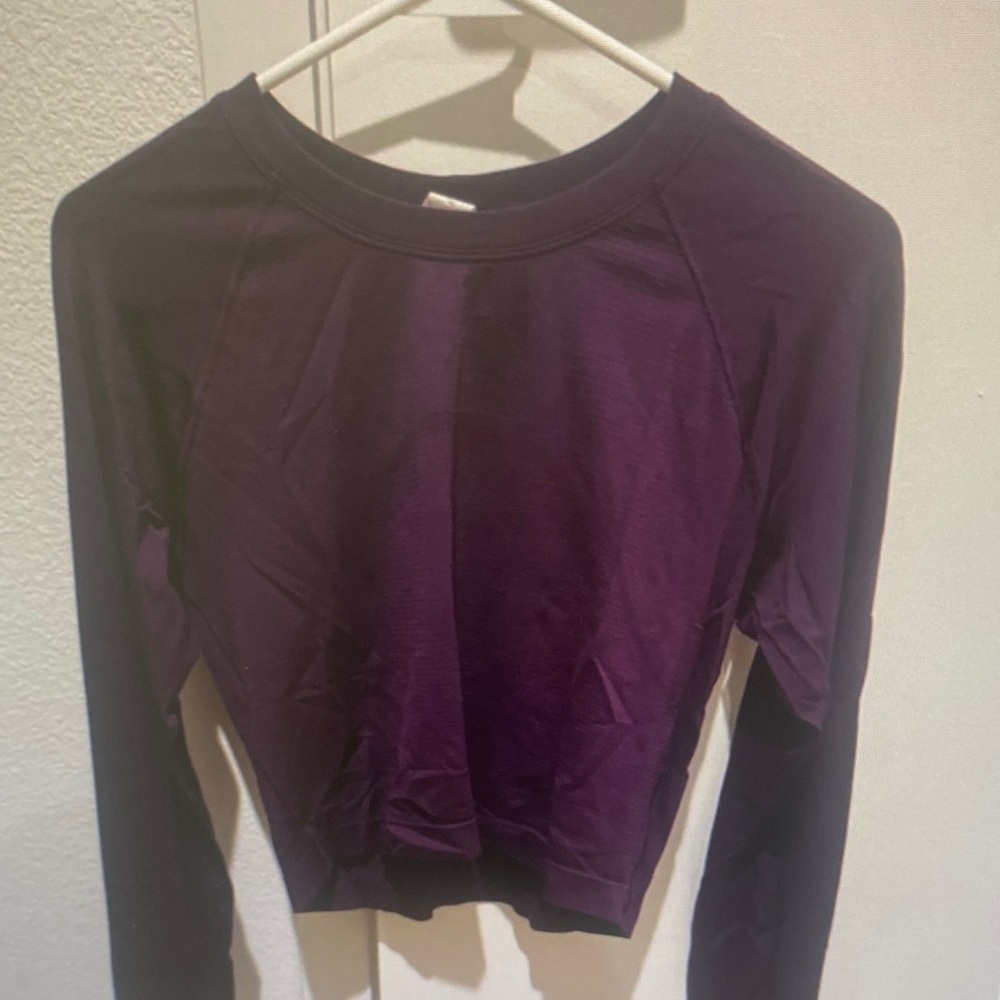 lululemon athletica Long-Sleeve Crewneck Top in Plum